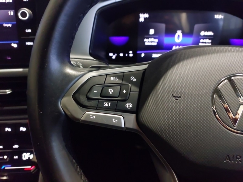 Used Volkswagen T-Roc 2022 for sale - 76771416: Photo 10