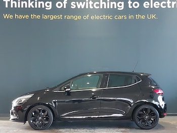 Used Renault Clio 2019 for sale - 76537148: Photo