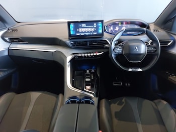 Used Peugeot 5008 2023 for sale - 79481107: Photo