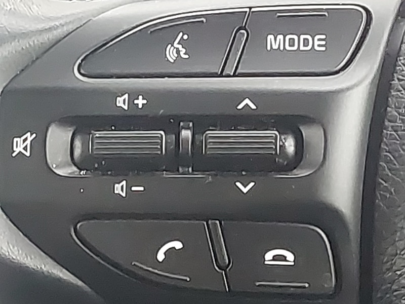 Used Kia Stonic 2023 for sale - 76630711: Photo 14