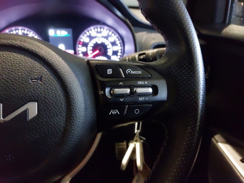 Used Kia Stonic 2022 for sale - 76533177: Photo 11