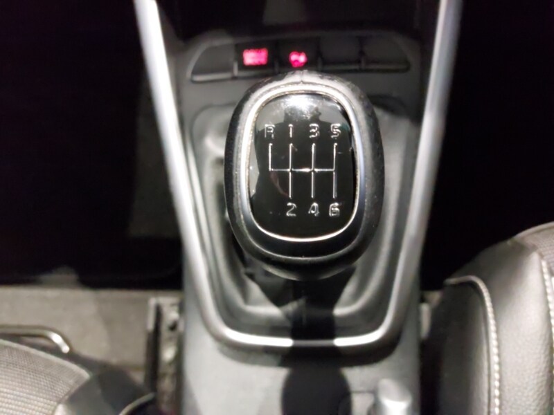 Used Kia Stonic 2022 for sale - 76533177: Photo 17