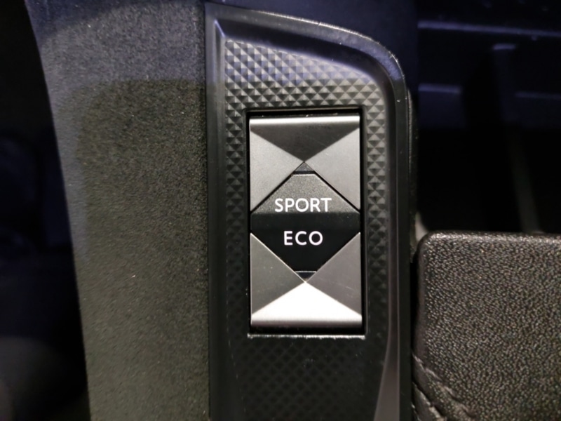 Used DS Automobiles DS 7 2018 for sale - 76526359: Photo 16