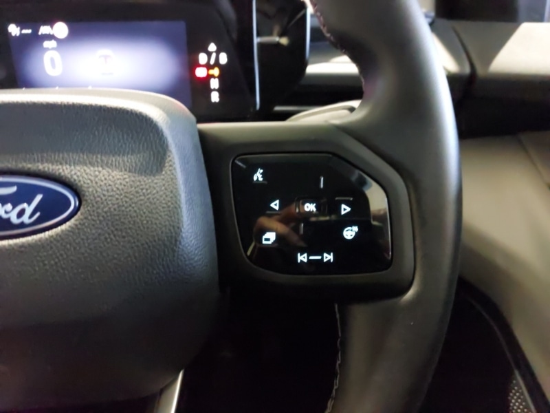 Used Ford Explorer 2025 for sale - 76983223: Photo 11