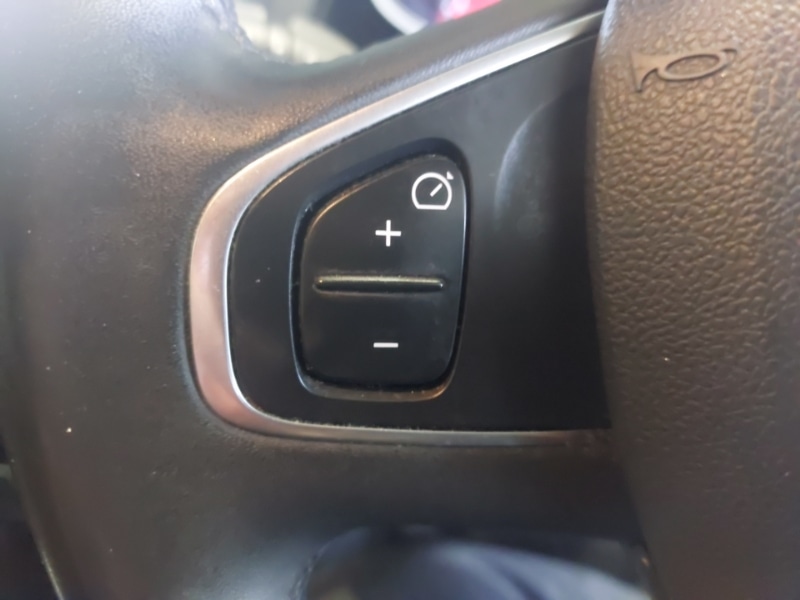 Used Renault Clio 2019 for sale - 76289301: Photo 10