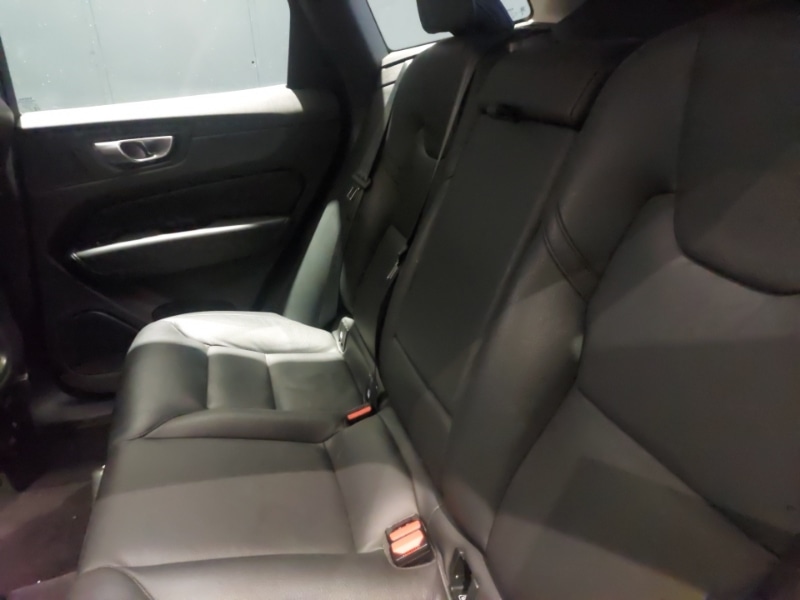 Used Volvo XC60 2023 for sale - 77256890: Photo 6