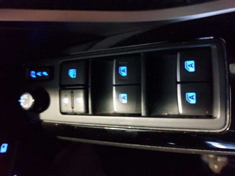 Used Toyota C-HR 2019 for sale - 76264818: Photo 15