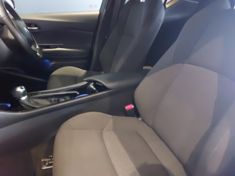 Used Toyota C-HR 2019 for sale - 76264818: Photo 5