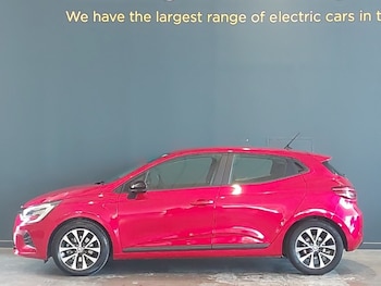 Used Renault Clio 2023 for sale - 79474617: Photo