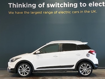 Used Hyundai i20 2016 for sale - 76589235: Photo