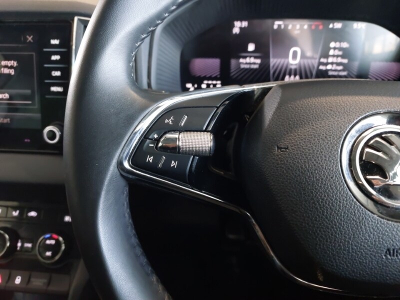 Used Skoda Karoq 2023 for sale - 77815362: Photo 10