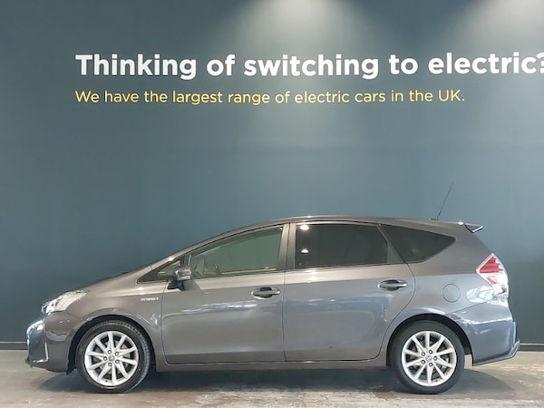 Used Toyota Prius+ 2020 for sale - 76230024: Photo 4