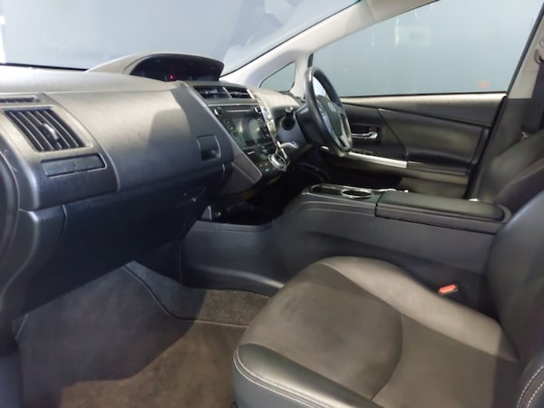 Used Toyota Prius+ 2020 for sale - 76230024: Photo 5