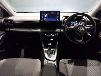 Used Toyota Yaris 2022 for sale - 77556218: Photo