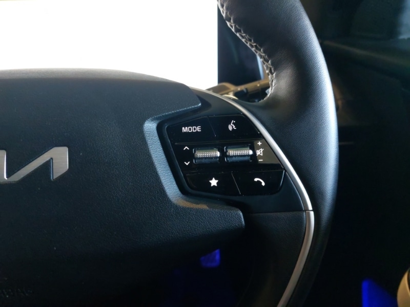 Used Kia EV6 2023 for sale - 76906547: Photo 11