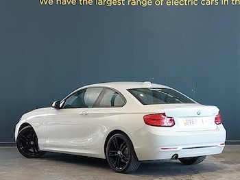 Used BMW 2 Series 2017 for sale - 79120502: Photo