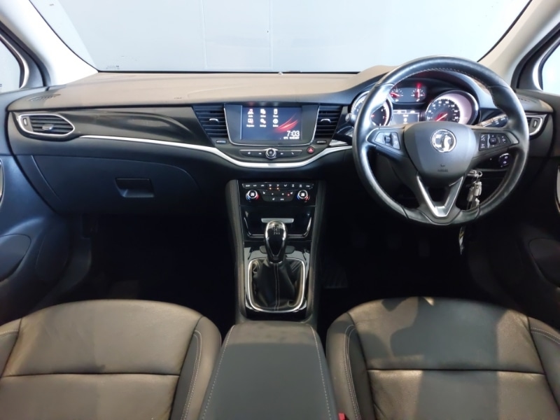 Used Vauxhall Astra 2017 for sale - 76176760: Photo 2