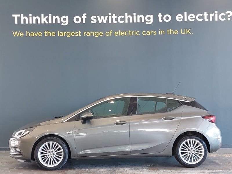 Used Vauxhall Astra 2017 for sale - 76176760: Photo 4