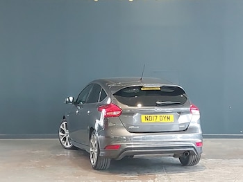 Used Ford Focus 2017 for sale - 76309225: Photo 3
