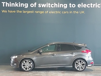 Used Ford Focus 2017 for sale - 76309225: Photo 4