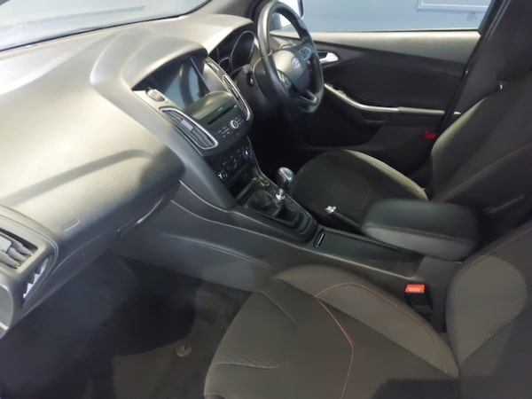 Used Ford Focus 2017 for sale - 76309225: Photo 5