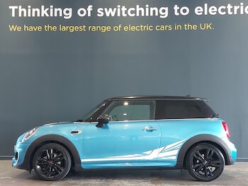 Used MINI Hatch 2018 for sale - 75657114: Photo