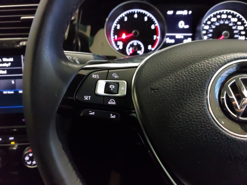 Used Volkswagen Golf 2018 for sale - 76537179: Photo 10