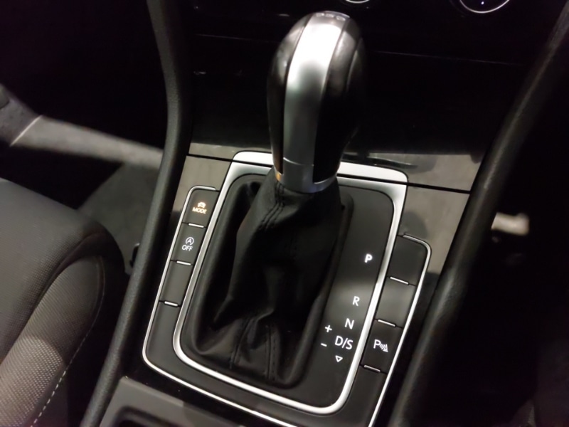 Used Volkswagen Golf 2018 for sale - 76537179: Photo 16