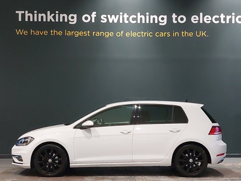 Used Volkswagen Golf 2018 for sale - 76537179: Photo 4