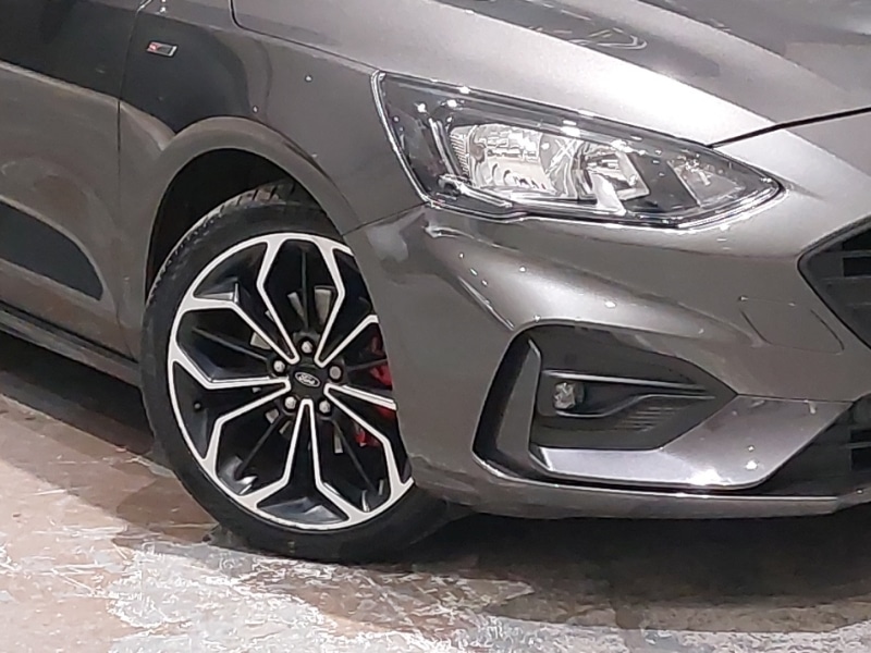 Used Ford Focus 2019 for sale - 76951694: Photo 9