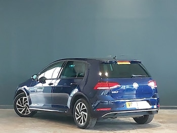 Used Volkswagen Golf 2020 for sale - 78211377: Photo