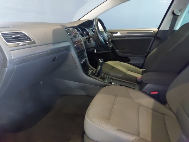 Used Volkswagen Golf 2020 for sale - 78211377: Photo 5