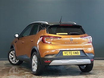 Used Renault Captur 2020 for sale - 76556620: Photo