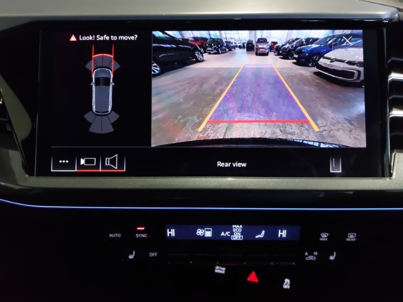 Used Audi Q4 e-tron 2024 for sale - 77272801: Photo 12