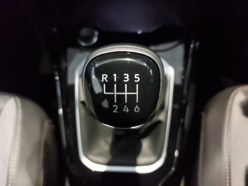 Used Volkswagen T-Roc 2023 for sale - 77702174: Photo 18