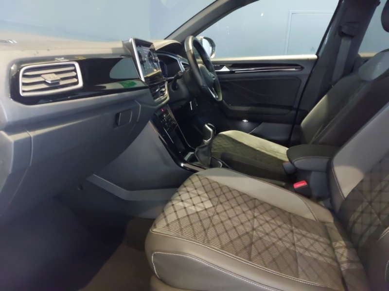 Used Volkswagen T-Roc 2023 for sale - 77702174: Photo 5