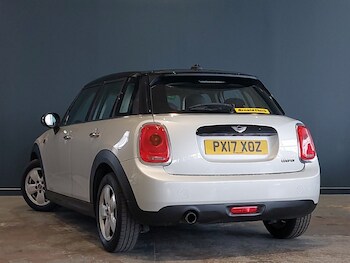 Used MINI Hatch 2017 for sale - 75663800: Photo