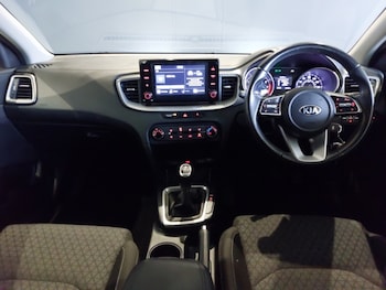 Used Kia XCeed 2020 for sale - 76058634: Photo 2
