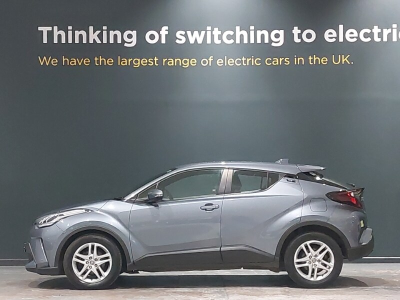 Used Toyota C-HR 2022 for sale - 76911865: Photo 4