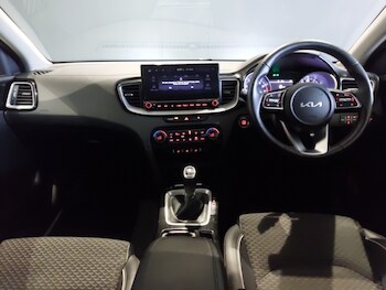 Used Kia XCeed 2022 for sale - 76238230: Photo 2