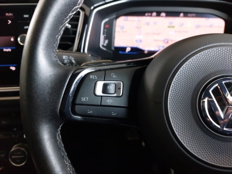 Used Volkswagen T-Roc 2020 for sale - 76144601: Photo 10