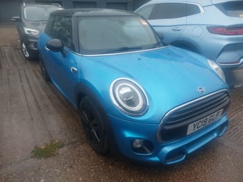 Used MINI Hatch 2019 for sale - 79675189: Photo