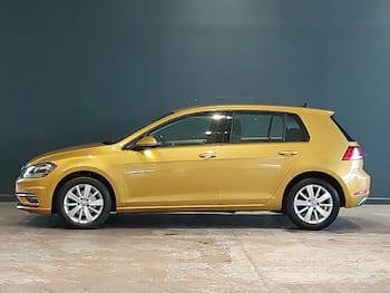 Used Volkswagen Golf 2017 for sale - 79654368: Photo