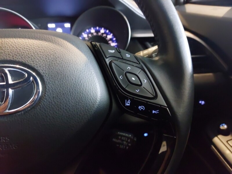 Used Toyota C-HR 2022 for sale - 77677899: Photo 11