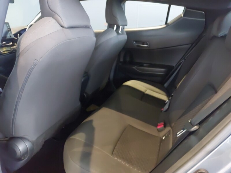 Used Toyota C-HR 2022 for sale - 77677899: Photo 6