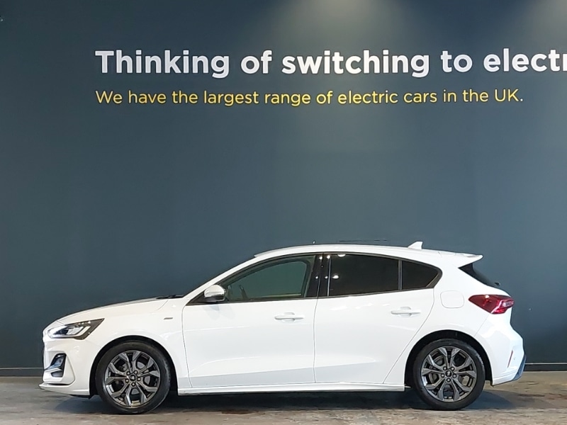 Used Ford Focus 2023 for sale - 76924915: Photo 4