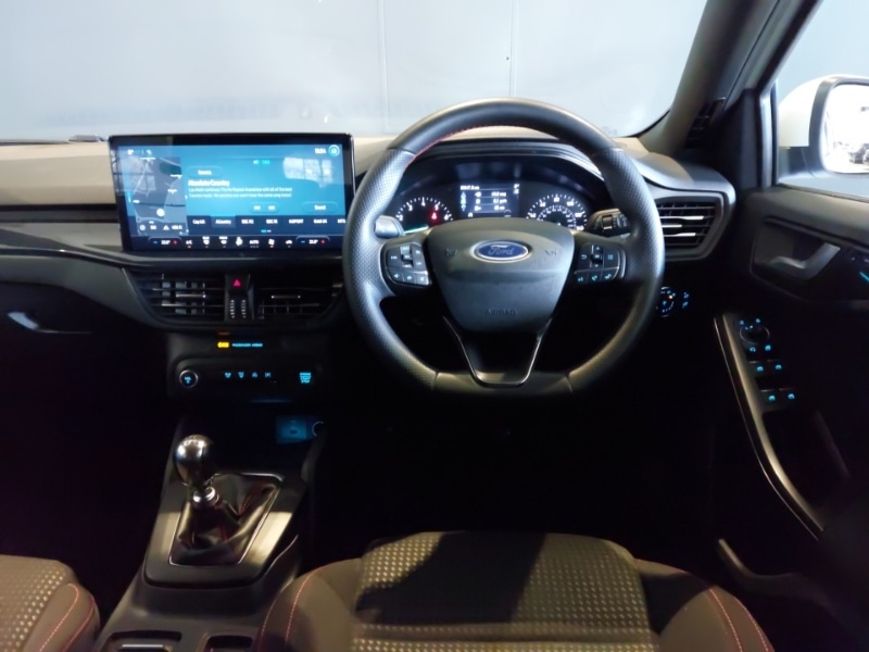 Used Ford Focus 2023 for sale - 76924915: Photo 7