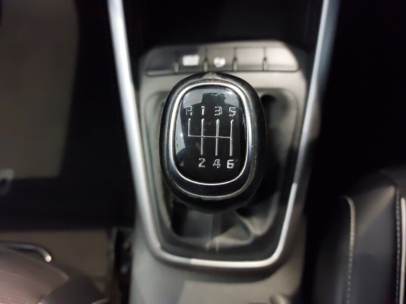 Used Kia Stonic 2021 for sale - 76221450: Photo 18