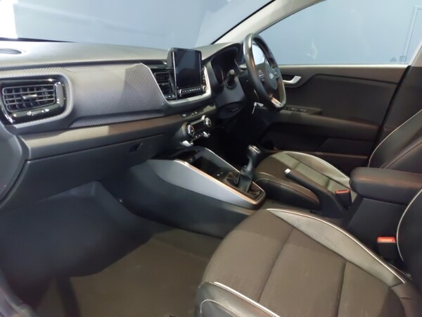 Used Kia Stonic 2021 for sale - 76221450: Photo 5