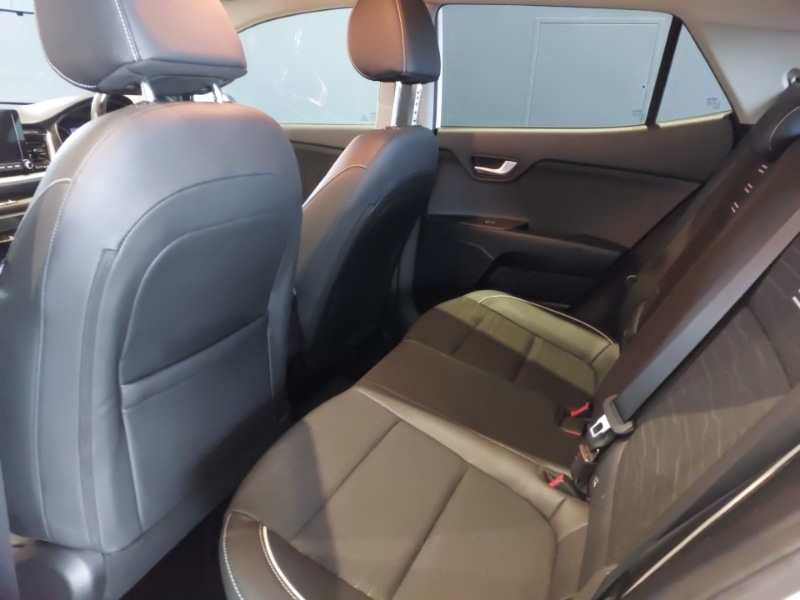 Used Kia Stonic 2021 for sale - 76221450: Photo 6